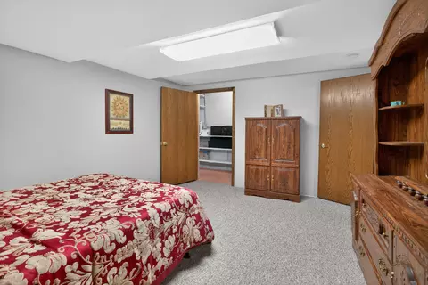 Bedroom - 2934 Robinson Rd, Jackson, MI 49203 photo 11 of 11