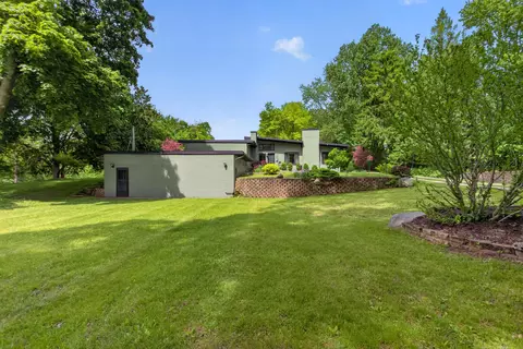 Exterior - 2934 Robinson Rd, Jackson, MI 49203 photo 18 of 22