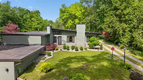Exterior - 2934 Robinson Rd, Jackson, MI 49203 photo 9 of 22