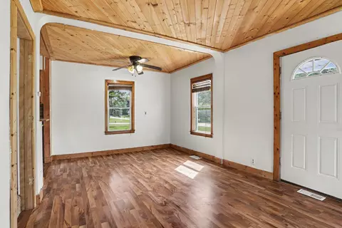 Living - 919 Charles St, Plainwell, MI 49080 photo 1 of 4