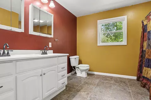 Bath - 919 Charles St, Plainwell, MI 49080 photo 2 of 2