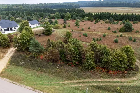 lot4 Airpark Ln, Mattawan, MI 49071
