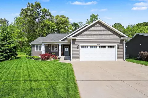 2006 Lake Ave, Muskegon, MI 49445