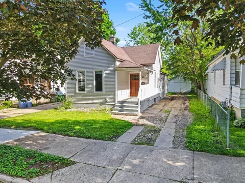 1023 Pulawski St SW, Grand Rapids, MI 49504
