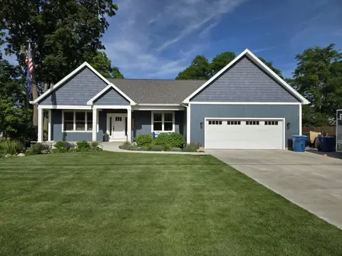 3754 Conklin St, Ravenna, MI 49451