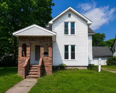 518 Walnut St, Three Rivers, MI 49093
