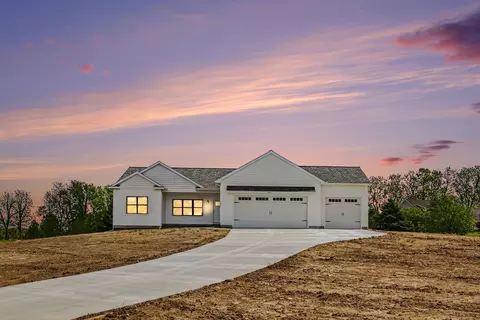 4051 Hickory Hill Ln, Hastings, MI 49058