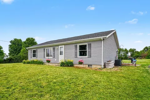 3065 Chamberlain Rd, Buchanan, MI 49107 photo 5