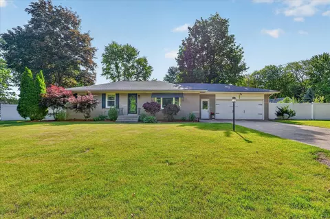 6990 Madison Ave SE, Grand Rapids, MI 49548
