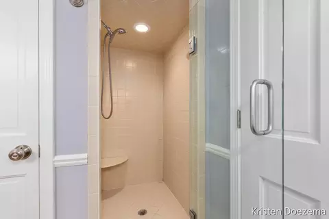 Bath - 7716 Kirkwall Dr SE, Ada, MI 49301 photo 3 of 4