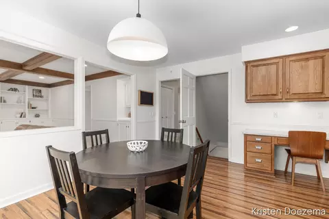 Dining - 7716 Kirkwall Dr SE, Ada, MI 49301 photo 2 of 4