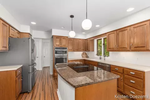 Kitchen - 7716 Kirkwall Dr SE, Ada, MI 49301 photo 2 of 6