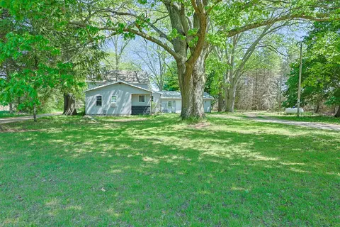 Exterior - 6854 E Garfield Rd, Hesperia, MI 49421 photo 4 of 6