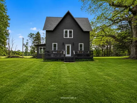 7107 W Webster Rd, Montague, MI 49437