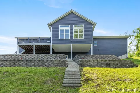 Exterior - 7192 Morrison Lake Rd, Saranac, MI 48881 photo 6 of 7