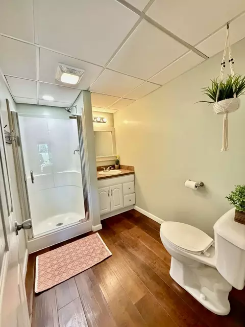 Bath - 5455 E 112th St, Grant, MI 49327 photo 1 of 4