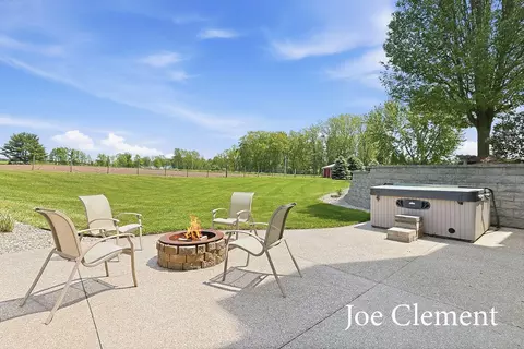 Exterior - 5455 E 112th St, Grant, MI 49327 photo 8 of 10