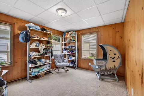 Bedroom - 802 Oakridge Dr, Jackson, MI 49203 photo 2 of 6
