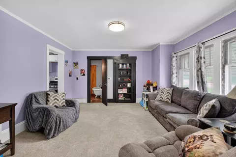 Living - 802 Oakridge Dr, Jackson, MI 49203 photo 1 of 1