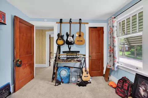Bedroom - 802 Oakridge Dr, Jackson, MI 49203 photo 6 of 6