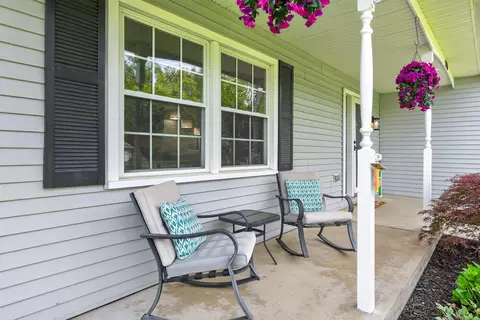 Exterior - 5275 Timbercrest Trl, Jackson, MI 49201 photo 3 of 14