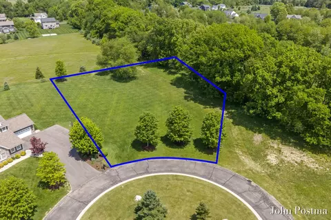 5313 Settlers Grove Rd NE, Belmont, MI 49306