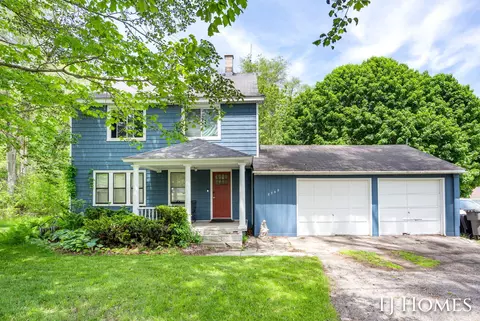 8245 45th St SE, Ada, MI 49301