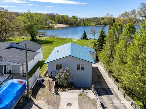 13395 Lime Lake Dr NE, Sparta, MI 49345