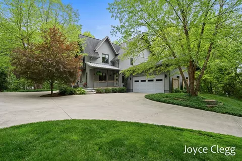 6432 146th Ave, Holland, MI 49423