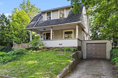 1619 Grove St, Kalamazoo, MI 49006