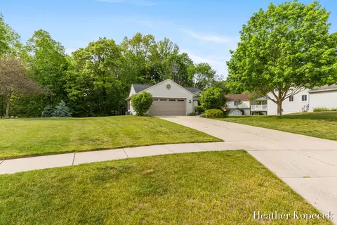 Exterior - 1663 Barnsley Ct SE, Lowell, MI 49331 photo 7 of 7