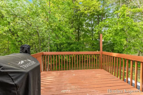 Exterior - 1663 Barnsley Ct SE, Lowell, MI 49331 photo 3 of 7
