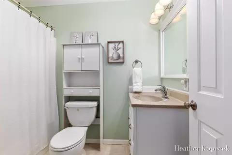Bath - 1663 Barnsley Ct SE, Lowell, MI 49331 photo 3 of 3
