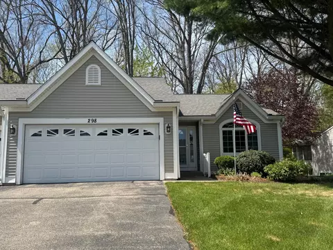 298 Winter Oak Dr W, Holland, MI 49424