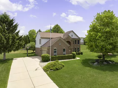 4923 Lexington Ct, Rochester, MI 48306