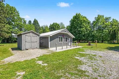 2811 S Sheridan Rd, Stanton, MI 48888 photo 2