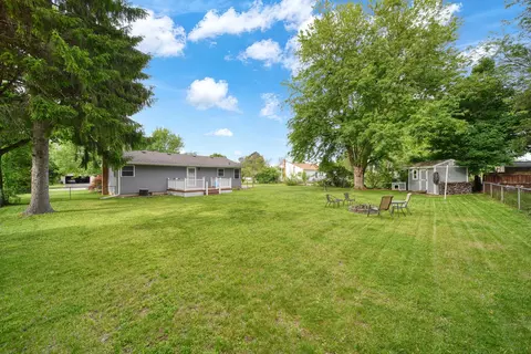 Exterior - 1321 Michael Dr, Jackson, MI 49202 photo 10 of 14