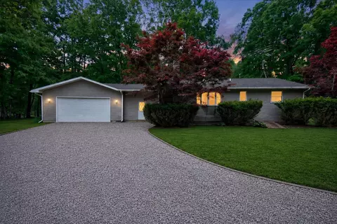 3076 Senator Rd, Sheridan, MI 48884