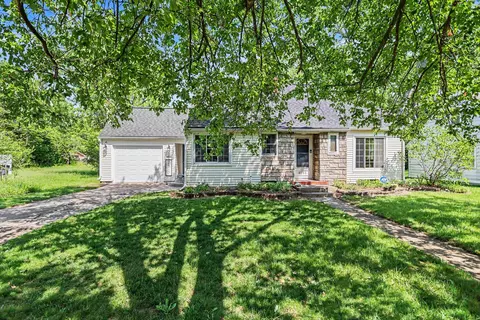 3222 Random Rd, Kalamazoo, MI 49004