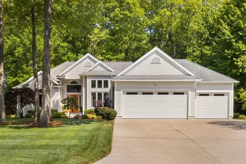 16644 Northwood Trl, Spring Lake, MI 49456