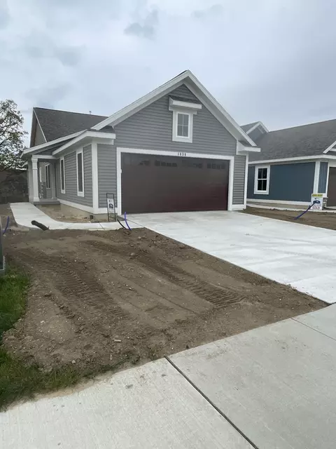 1038 Bellview Meadow Dr SW #70, Byron Center, MI 49315