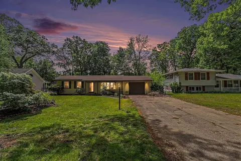 15131 Deremo St, Grand Haven, MI 49417