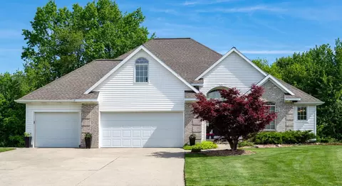 3521 Sunrise Ln NW, Grand Rapids, MI 49534