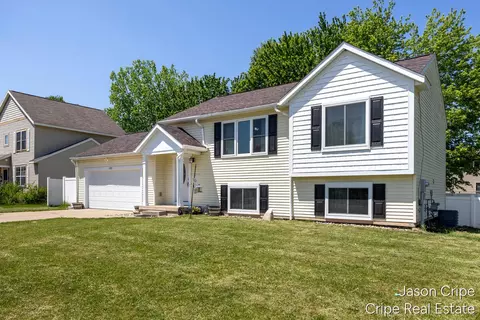 1783 Durango Ct SW, Wyoming, MI 49519