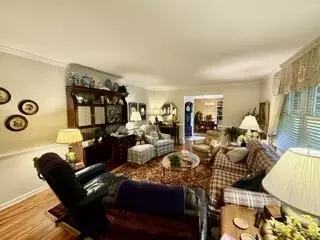 Living - 232 Hawthorne Rd, Marshall, MI 49068 photo 1 of 1