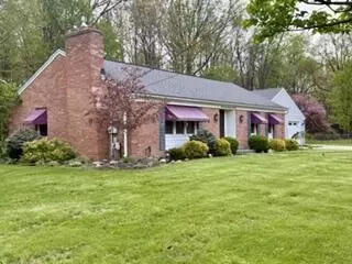 Exterior - 232 Hawthorne Rd, Marshall, MI 49068 photo 1 of 13