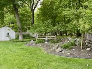 Exterior - 232 Hawthorne Rd, Marshall, MI 49068 photo 11 of 13