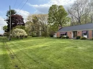 Exterior - 232 Hawthorne Rd, Marshall, MI 49068 photo 4 of 13