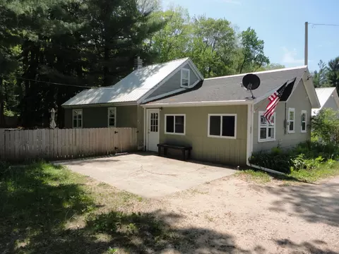 17111 Gene St, Wellston, MI 49689