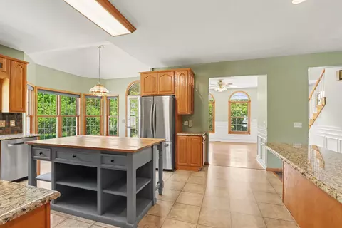 Kitchen - 10031 Taplin Ln, Plainwell, MI 49080 photo 5 of 5